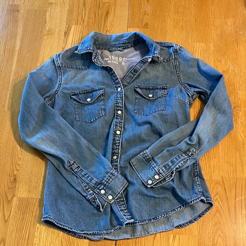 GAP Classic Blue Denim Shirt
